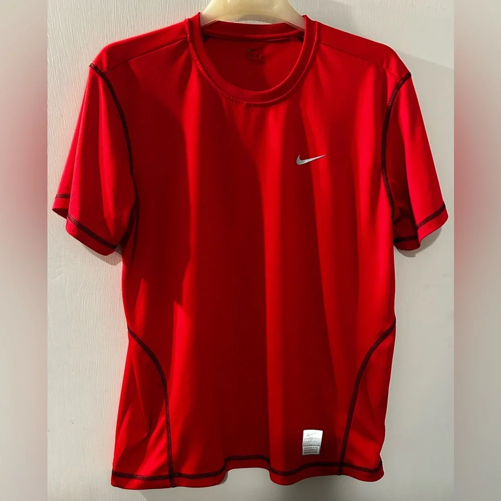 Nike Bold Red Sports Tee Size L